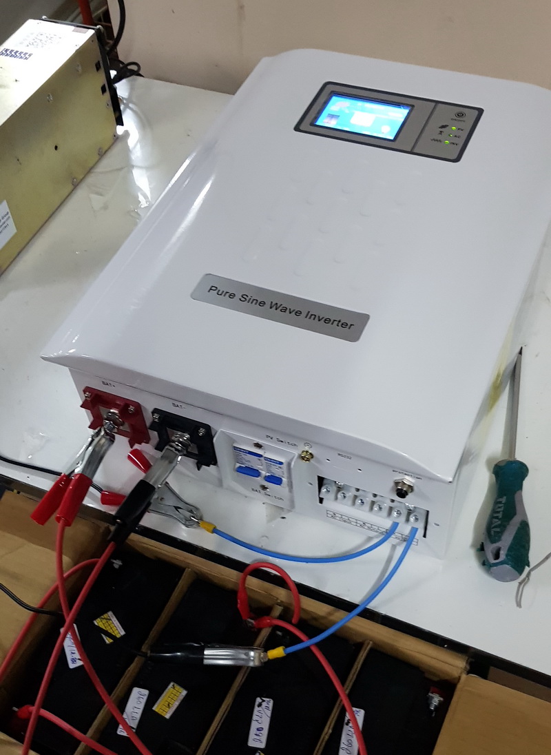 หม้อแปลงเทอรอยด์ 1300W. 24V. MPPT 40A. หม้อแปลงเทอรอยด์ 1300W. 24V. MPPT 40A.